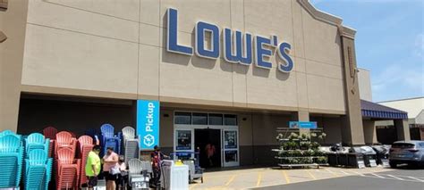 Lowes kahului - Lowe's. Kahului, HI 96732. $17.50 - $18.90 an hour. Full-time. Evenings as needed. All Lowe’s associates deliver quality customer service while maintaining a store …